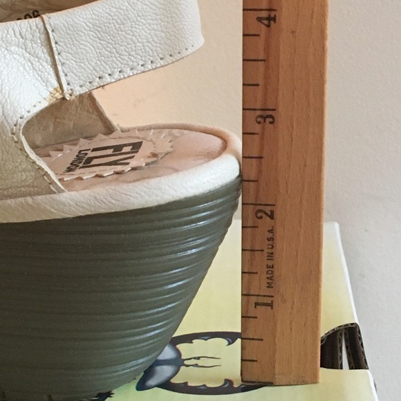 Fly London Ylva Sandals Off White Size 39 (US 8.5 - 9) - Picture 7 of 11